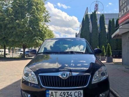 Черный Шкода Фабия, объемом двигателя 1.2 л и пробегом 322 тыс. км за 5200 $, фото 1 на Automoto.ua