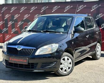 Черный Шкода Фабия, объемом двигателя 1.2 л и пробегом 156 тыс. км за 5700 $, фото 1 на Automoto.ua