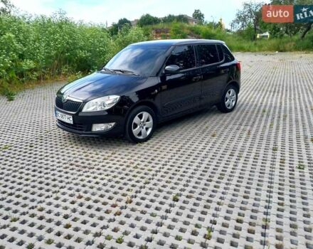 Черный Шкода Фабия, объемом двигателя 1.2 л и пробегом 228 тыс. км за 6500 $, фото 1 на Automoto.ua