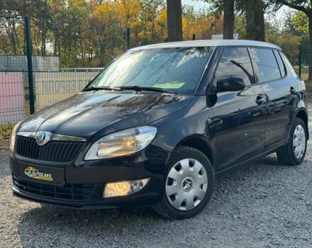 Черный Шкода Фабия, объемом двигателя 1.2 л и пробегом 248 тыс. км за 5700 $, фото 1 на Automoto.ua