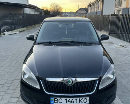 Черный Шкода Фабия, объемом двигателя 1.2 л и пробегом 240 тыс. км за 3899 $, фото 1 на Automoto.ua
