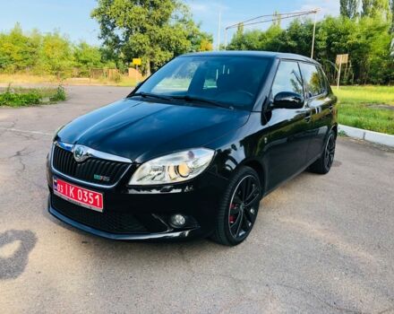 Черный Шкода Фабия, объемом двигателя 1.4 л и пробегом 153 тыс. км за 9499 $, фото 1 на Automoto.ua