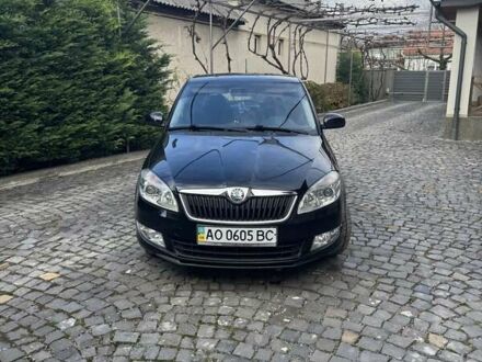 Черный Шкода Фабия, объемом двигателя 1.2 л и пробегом 95 тыс. км за 7500 $, фото 1 на Automoto.ua
