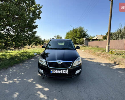 Черный Шкода Фабия, объемом двигателя 1.2 л и пробегом 266 тыс. км за 5600 $, фото 1 на Automoto.ua