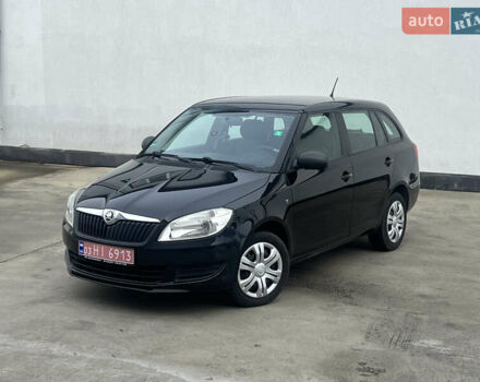 Черный Шкода Фабия, объемом двигателя 0 л и пробегом 139 тыс. км за 5600 $, фото 1 на Automoto.ua