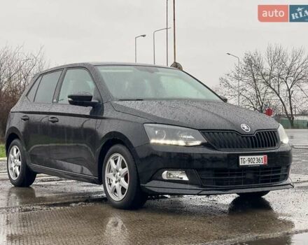 Черный Шкода Фабия, объемом двигателя 1.2 л и пробегом 139 тыс. км за 11700 $, фото 1 на Automoto.ua