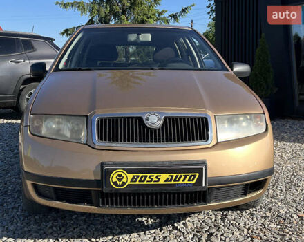 Коричневый Шкода Фабия, объемом двигателя 1.4 л и пробегом 229 тыс. км за 2800 $, фото 1 на Automoto.ua