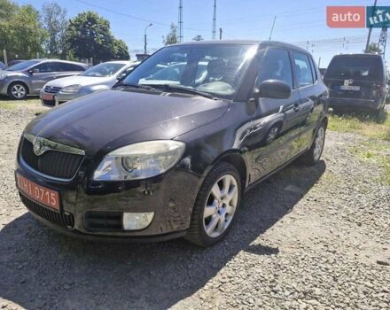 Коричневый Шкода Фабия, объемом двигателя 1.6 л и пробегом 214 тыс. км за 5500 $, фото 1 на Automoto.ua