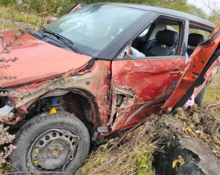 Шкода Фабия 2009 в Коростене на Automoto.ua Коричневый Шкода Фабия, объемом двигателя 1.4 л и пробегом 1 тыс. км за 1750 $, фото 5 на Automoto.ua