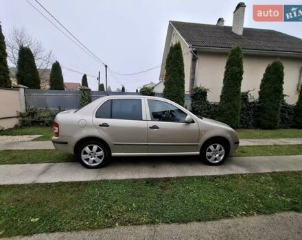 Коричневый Шкода Фабия, объемом двигателя 1.39 л и пробегом 183 тыс. км за 4499 $, фото 3 на Automoto.ua