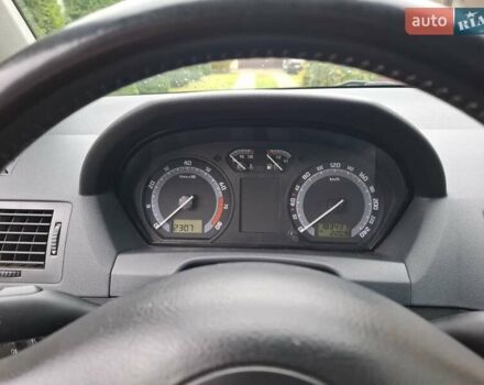 Коричневый Шкода Фабия, объемом двигателя 1.39 л и пробегом 183 тыс. км за 4499 $, фото 14 на Automoto.ua