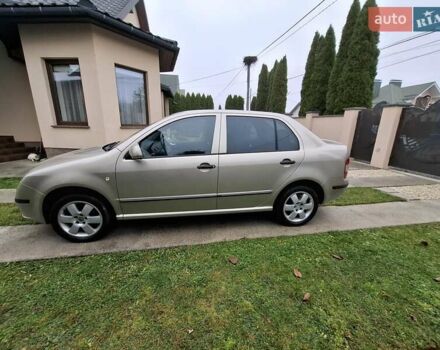 Коричневый Шкода Фабия, объемом двигателя 1.39 л и пробегом 183 тыс. км за 4499 $, фото 2 на Automoto.ua