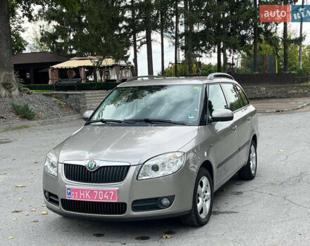 Коричневий Шкода Фабія, об'ємом двигуна 1.6 л та пробігом 218 тис. км за 5950 $, фото 7 на Automoto.ua