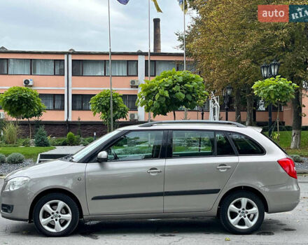 Коричневий Шкода Фабія, об'ємом двигуна 1.6 л та пробігом 218 тис. км за 5950 $, фото 9 на Automoto.ua
