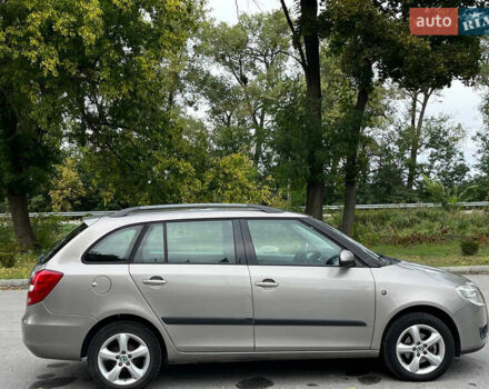 Коричневий Шкода Фабія, об'ємом двигуна 1.6 л та пробігом 218 тис. км за 5950 $, фото 5 на Automoto.ua