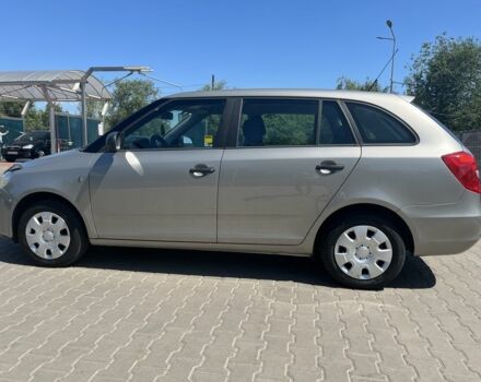 Коричневий Шкода Фабія, об'ємом двигуна 0 л та пробігом 244 тис. км за 6199 $, фото 1 на Automoto.ua