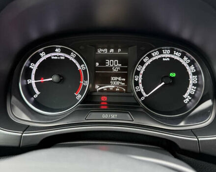 Коричневый Шкода Фабия, объемом двигателя 1 л и пробегом 93 тыс. км за 13000 $, фото 18 на Automoto.ua