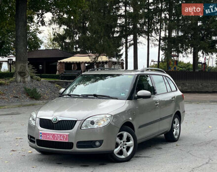 Коричневий Шкода Фабія, об'ємом двигуна 1.6 л та пробігом 218 тис. км за 5950 $, фото 1 на Automoto.ua