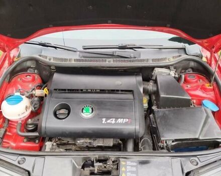 Красный Шкода Фабия, объемом двигателя 1.4 л и пробегом 180 тыс. км за 3700 $, фото 7 на Automoto.ua