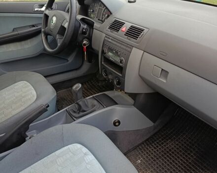 Червоний Шкода Фабія, об'ємом двигуна 0 л та пробігом 180 тис. км за 4750 $, фото 6 на Automoto.ua