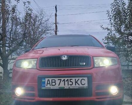 Красный Шкода Фабия, объемом двигателя 1.4 л и пробегом 180 тыс. км за 3700 $, фото 6 на Automoto.ua