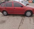 Красный Шкода Фабия, объемом двигателя 1.4 л и пробегом 237 тыс. км за 2500 $, фото 6 на Automoto.ua