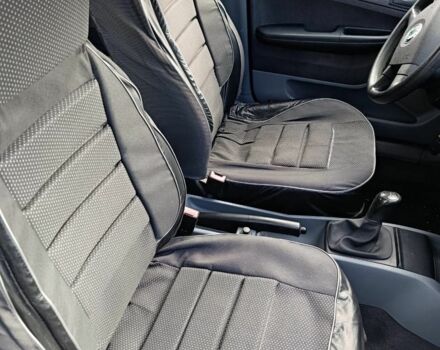 Червоний Шкода Фабія, об'ємом двигуна 1.4 л та пробігом 240 тис. км за 3300 $, фото 12 на Automoto.ua