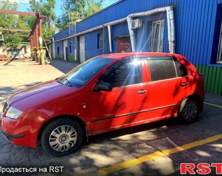 Красный Шкода Фабия, объемом двигателя 1.4 л и пробегом 260 тыс. км за 2450 $, фото 2 на Automoto.ua