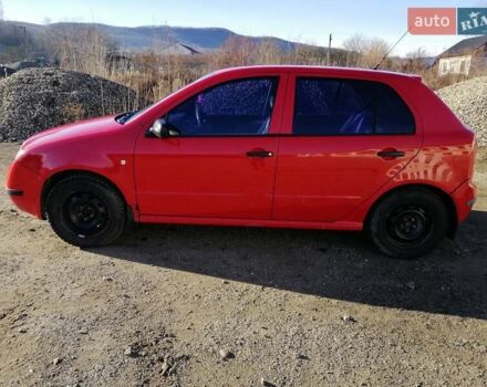 Красный Шкода Фабия, объемом двигателя 1.39 л и пробегом 229 тыс. км за 2600 $, фото 3 на Automoto.ua