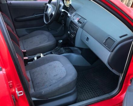 Красный Шкода Фабия, объемом двигателя 1.4 л и пробегом 1 тыс. км за 1100 $, фото 5 на Automoto.ua