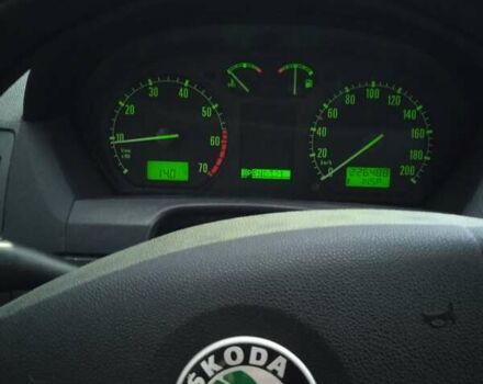 Красный Шкода Фабия, объемом двигателя 1.39 л и пробегом 226 тыс. км за 5400 $, фото 24 на Automoto.ua