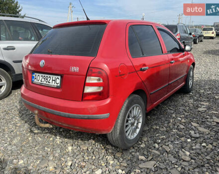 Красный Шкода Фабия, объемом двигателя 1.2 л и пробегом 400 тыс. км за 3500 $, фото 4 на Automoto.ua