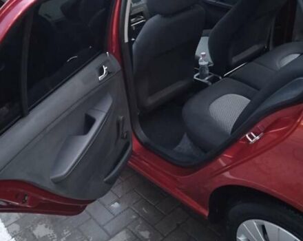 Красный Шкода Фабия, объемом двигателя 1.39 л и пробегом 226 тыс. км за 5400 $, фото 34 на Automoto.ua