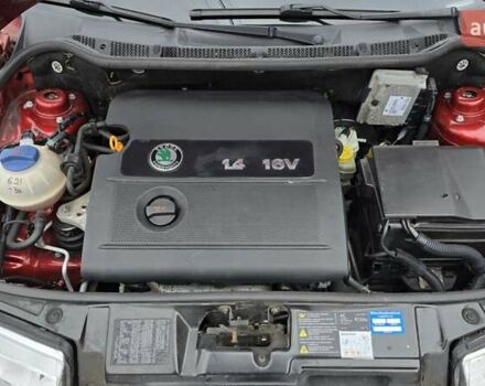 Червоний Шкода Фабія, об'ємом двигуна 1.39 л та пробігом 130 тис. км за 5999 $, фото 32 на Automoto.ua