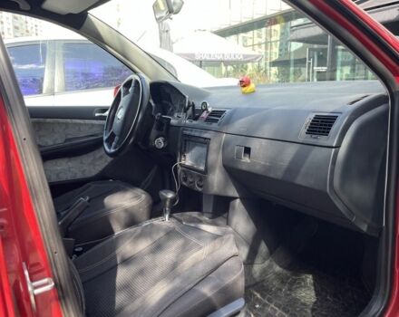 Червоний Шкода Фабія, об'ємом двигуна 1.4 л та пробігом 235 тис. км за 4288 $, фото 6 на Automoto.ua