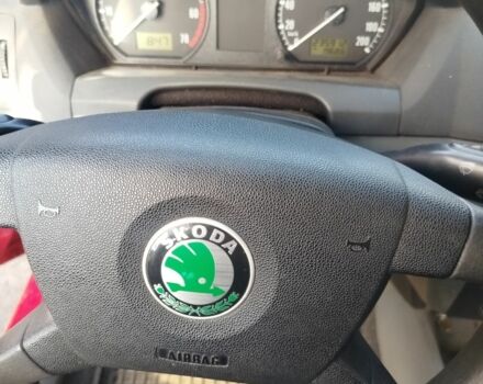 Червоний Шкода Фабія, об'ємом двигуна 1.2 л та пробігом 235 тис. км за 3200 $, фото 4 на Automoto.ua