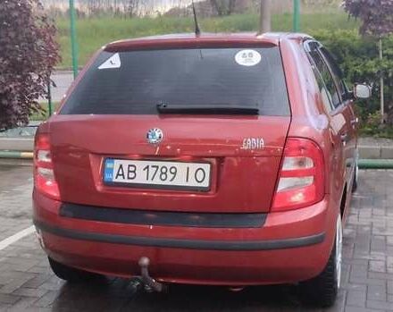 Красный Шкода Фабия, объемом двигателя 1.39 л и пробегом 226 тыс. км за 5400 $, фото 22 на Automoto.ua