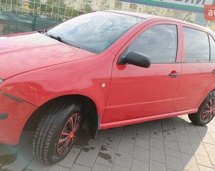 Красный Шкода Фабия, объемом двигателя 1.2 л и пробегом 184 тыс. км за 3000 $, фото 5 на Automoto.ua