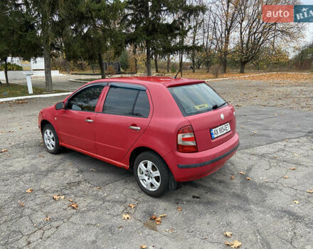 Червоний Шкода Фабія, об'ємом двигуна 1.39 л та пробігом 180 тис. км за 2350 $, фото 4 на Automoto.ua