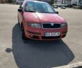 Красный Шкода Фабия, объемом двигателя 1.2 л и пробегом 300 тыс. км за 3500 $, фото 3 на Automoto.ua
