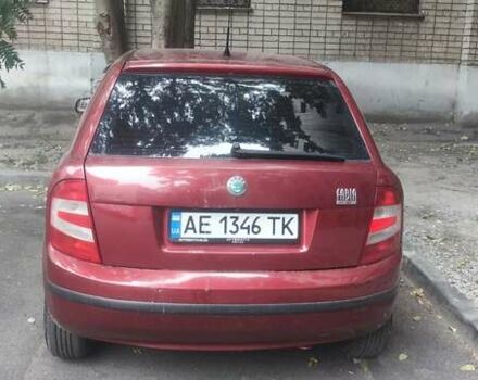 Шкода Фабия 2006 в Днепре (Днепропетровске) на Automoto.ua Красный Шкода Фабия, объемом двигателя 1.2 л и пробегом 255 тыс. км за 3500 $, фото 1 на Automoto.ua