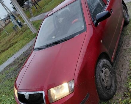 Красный Шкода Фабия, объемом двигателя 1.2 л и пробегом 156 тыс. км за 4050 $, фото 1 на Automoto.ua
