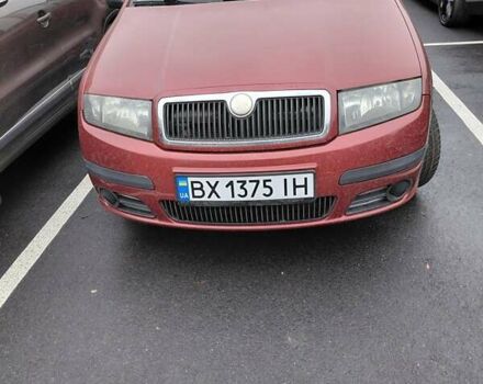 Красный Шкода Фабия, объемом двигателя 1.2 л и пробегом 156 тыс. км за 4050 $, фото 4 на Automoto.ua