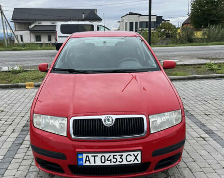 Красный Шкода Фабия, объемом двигателя 1.2 л и пробегом 180 тыс. км за 4500 $, фото 1 на Automoto.ua