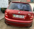 Красный Шкода Фабия, объемом двигателя 1.2 л и пробегом 110 тыс. км за 3100 $, фото 4 на Automoto.ua