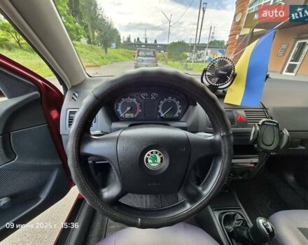 Красный Шкода Фабия, объемом двигателя 1.2 л и пробегом 156 тыс. км за 3900 $, фото 9 на Automoto.ua