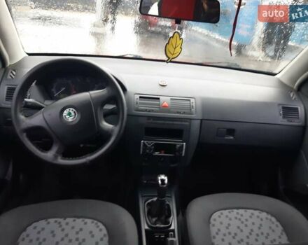 Шкода Фабия 2006 в Чернигове на Automoto.ua Красный Шкода Фабия, объемом двигателя 1.2 л и пробегом 177 тыс. км за 3300 $, фото 15 на Automoto.ua