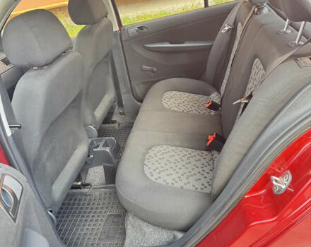 Красный Шкода Фабия, объемом двигателя 1.2 л и пробегом 155 тыс. км за 3499 $, фото 8 на Automoto.ua