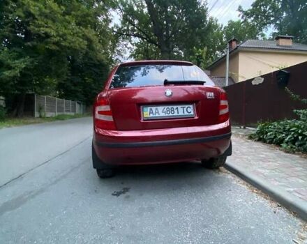 Красный Шкода Фабия, объемом двигателя 1.2 л и пробегом 166 тыс. км за 3700 $, фото 3 на Automoto.ua