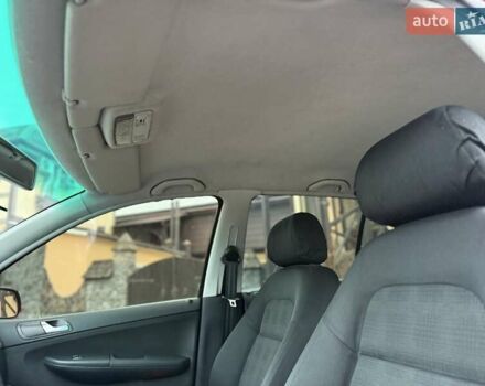 Червоний Шкода Фабія, об'ємом двигуна 1.4 л та пробігом 227 тис. км за 4777 $, фото 28 на Automoto.ua